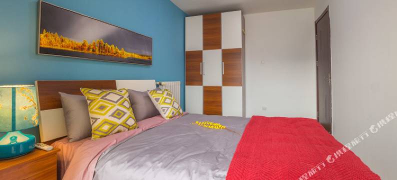 济南千佛山大明湖趵突泉泉城中心豪华四居室复式图片