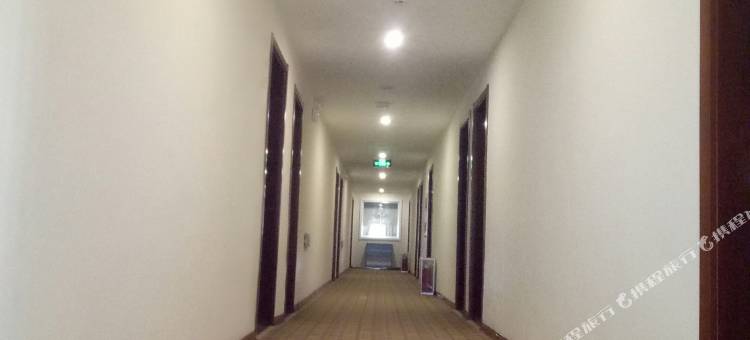 乐嘉商务宾馆(泰安农大南校店)图片