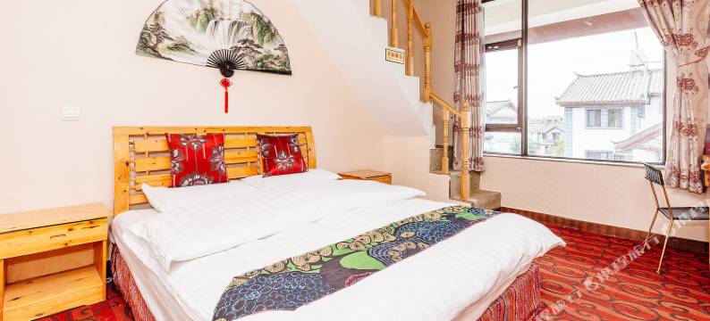 丽江逸心苑别墅图片