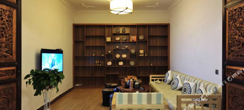 卡卡旅拍民宿(大理古城店)图片