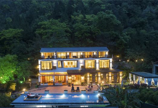 兴义万峯林峯兮客栈（观山店）外景图