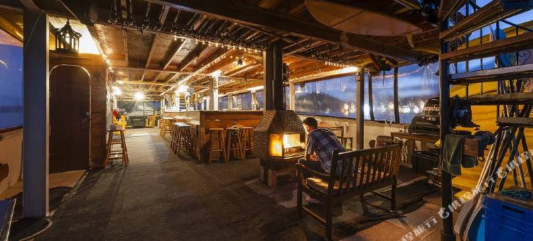 盘石巡航探险游轮(The Rock Adventure Cruise)图片