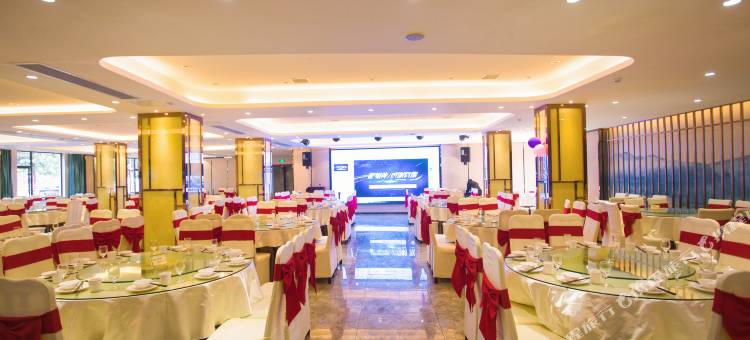 大余金莲山大酒店图片