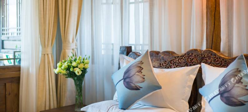 丽江古城佬树客栈图片