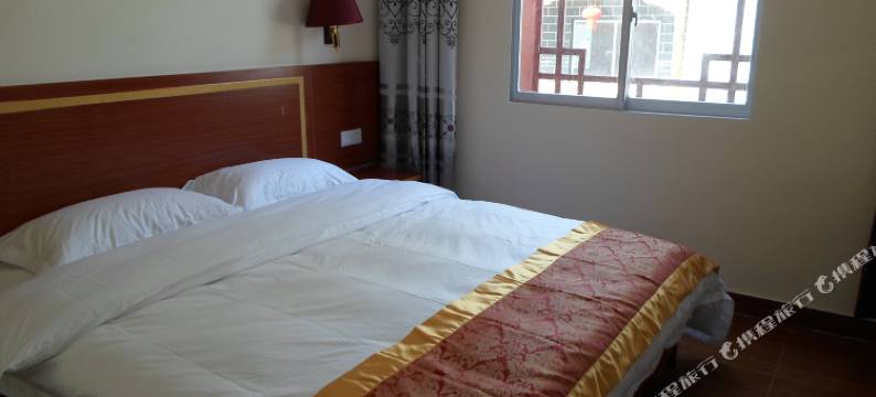 岑溪天龙山庄图片