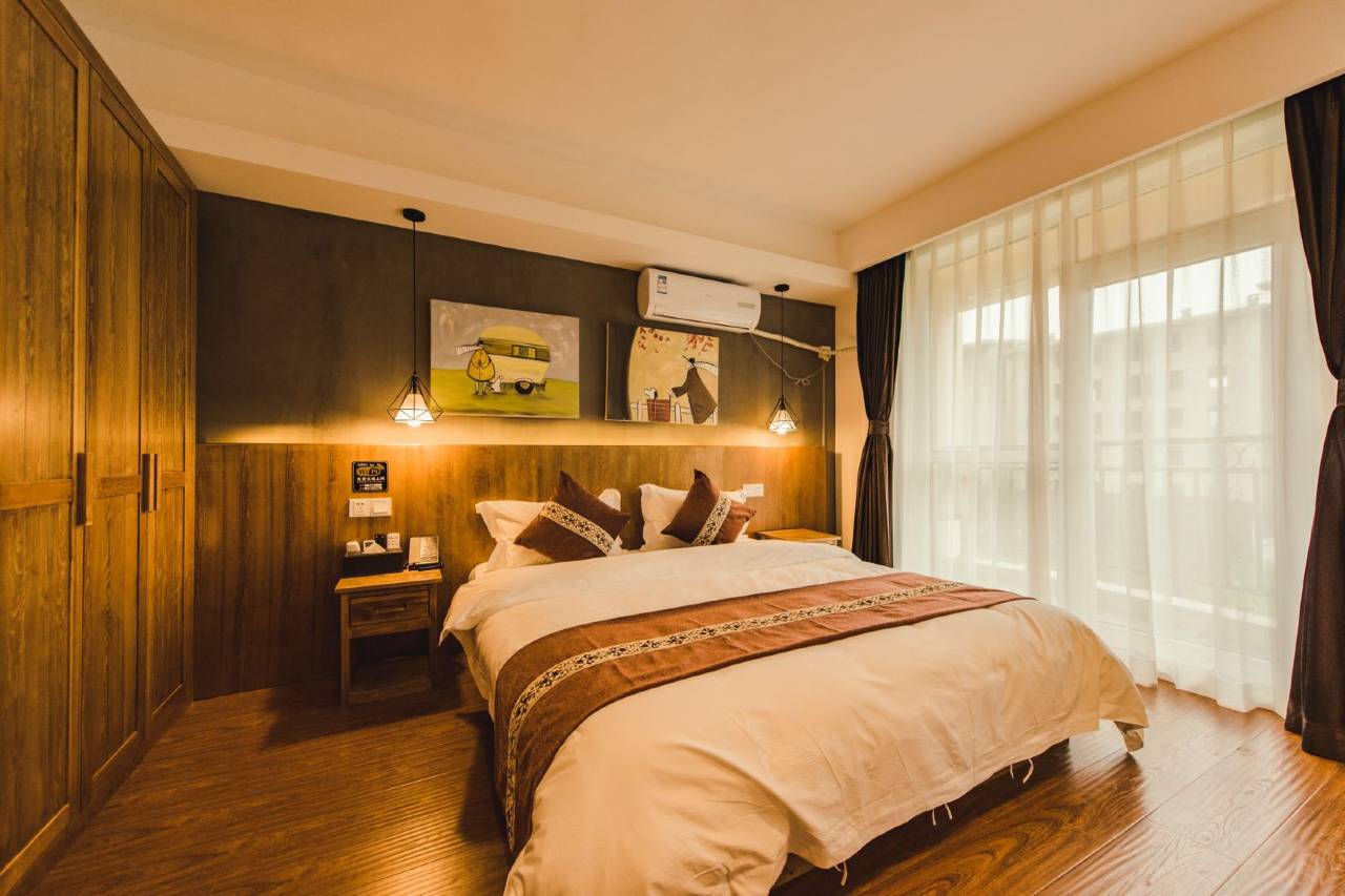 阿林穆珂客栈(长白山西景区售票处店)