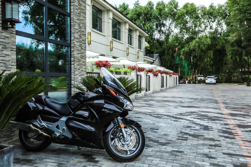 Qipan Hotel Over view