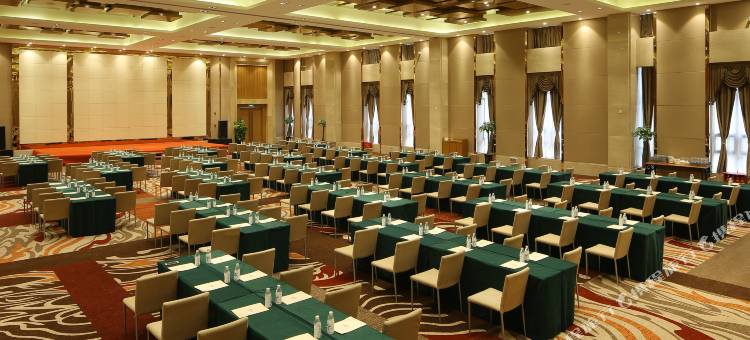 艾克美雅阁大酒店(成都西站青羊工业园区店)图片