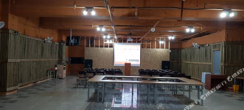 务安海滩酒店(Muan Beach Hotel)图片