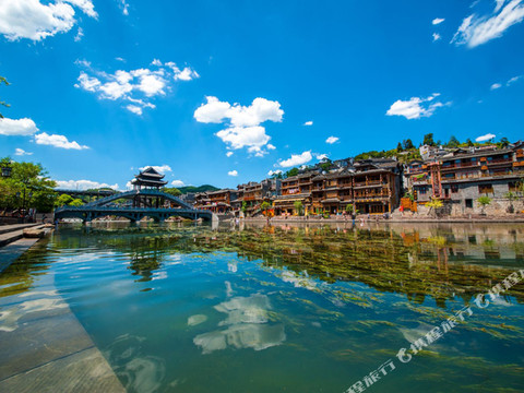 古童临江客栈(凤凰虹桥店)