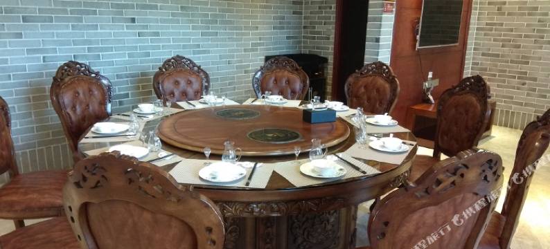 当阳关雎河畔景区酒店图片