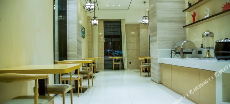 柏曼酒店(南漳水镜广场店)图片