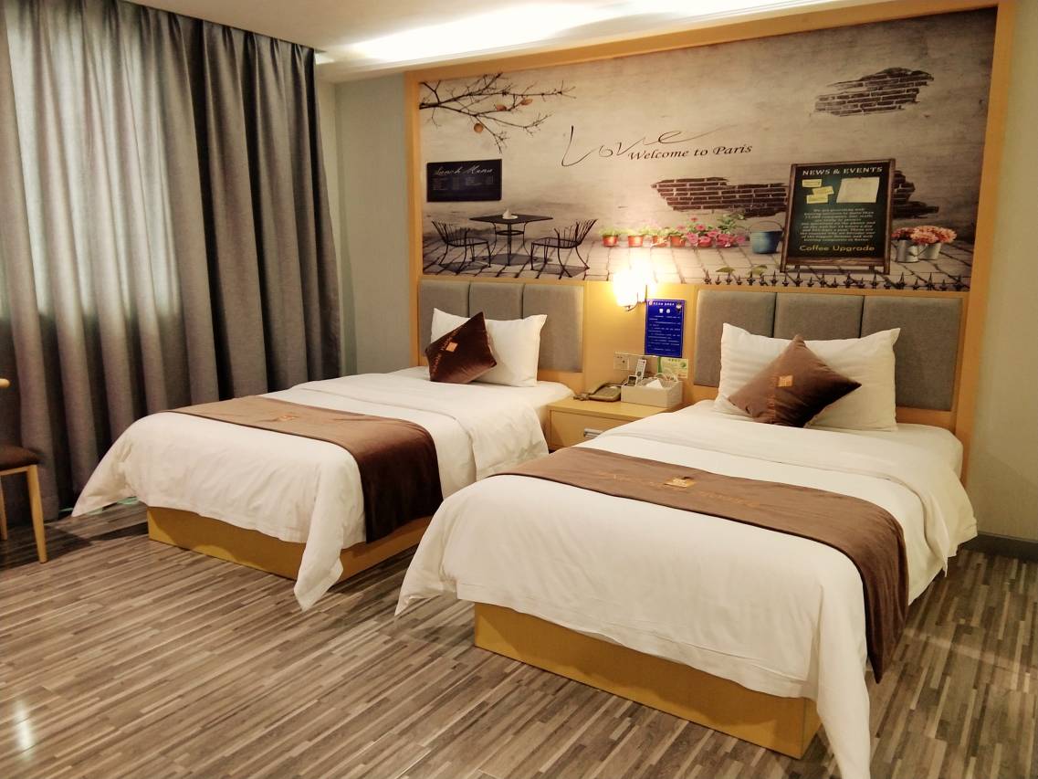 景洲商务酒店(东莞黄江嘉荣购物广场店)