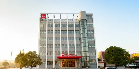 宜必思酒店(灌雲九龍港廣場店)