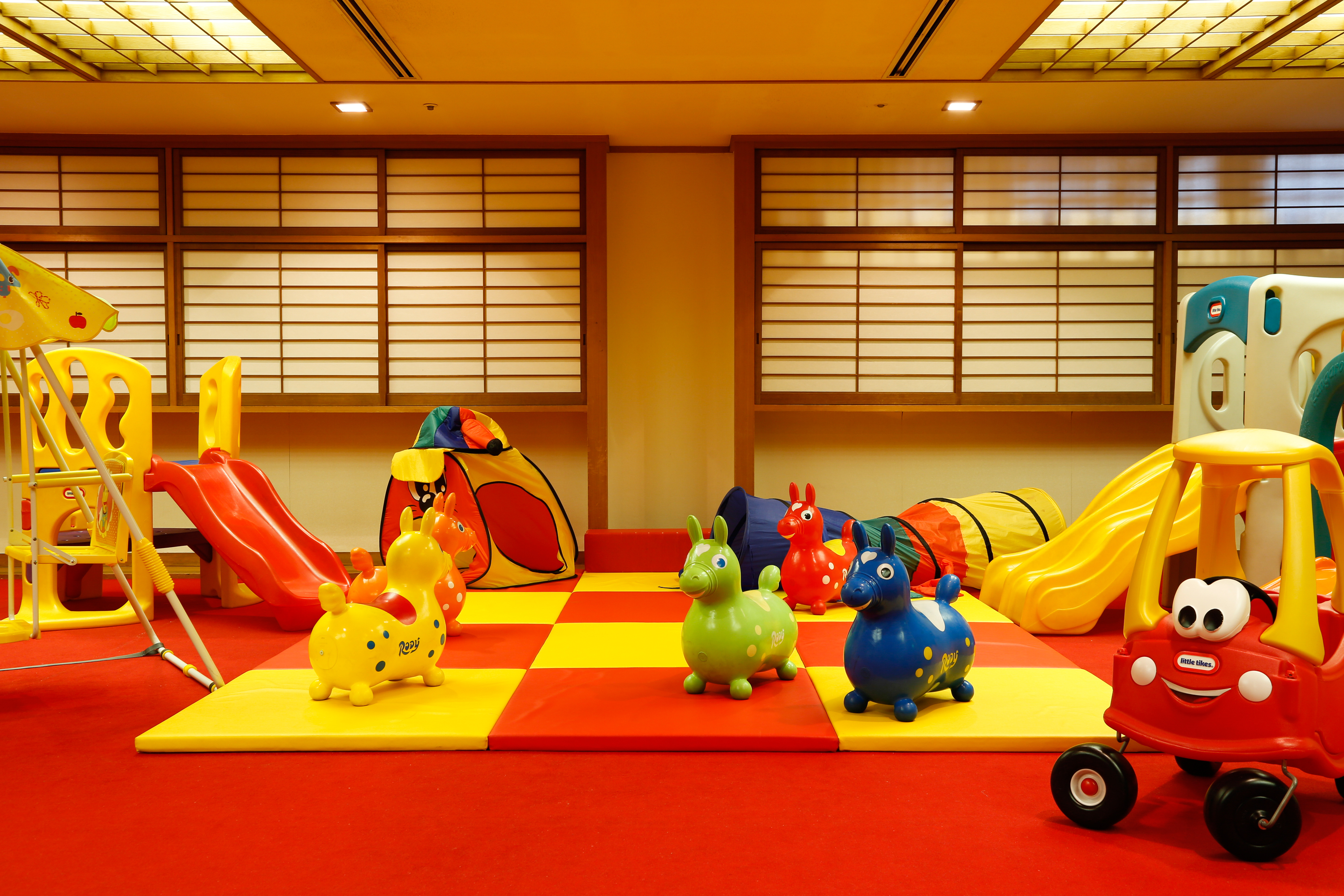 Hotel New AwajiOver view