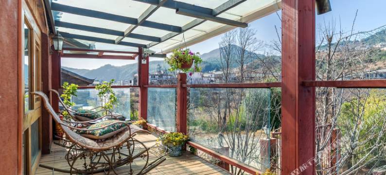 丽江山下的院子客栈图片