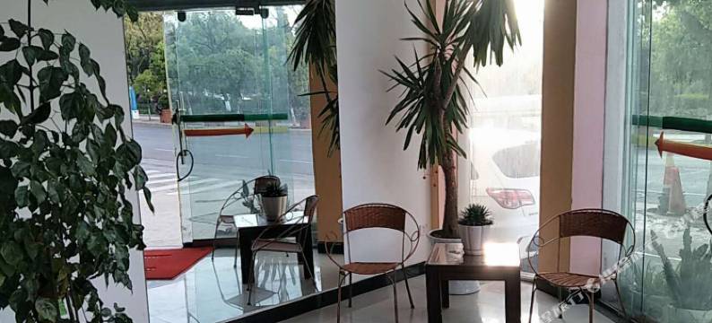 楚雄和悦酒店(彝人古镇店)图片