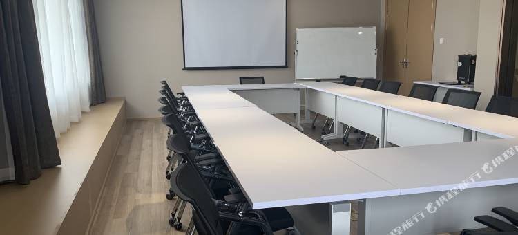 珠海情侣路海滨泳场美居酒店图片