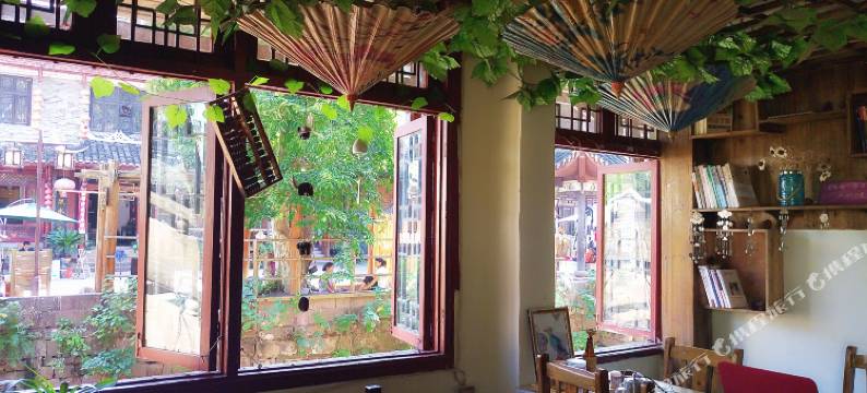 凤凰泡菜姐姐家客栈图片