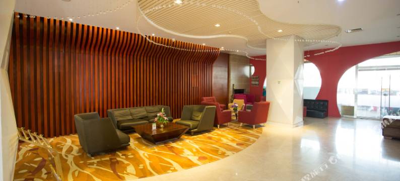 青岛立胜欣大酒店(黄岛金沙滩唐岛湾公园店)图片