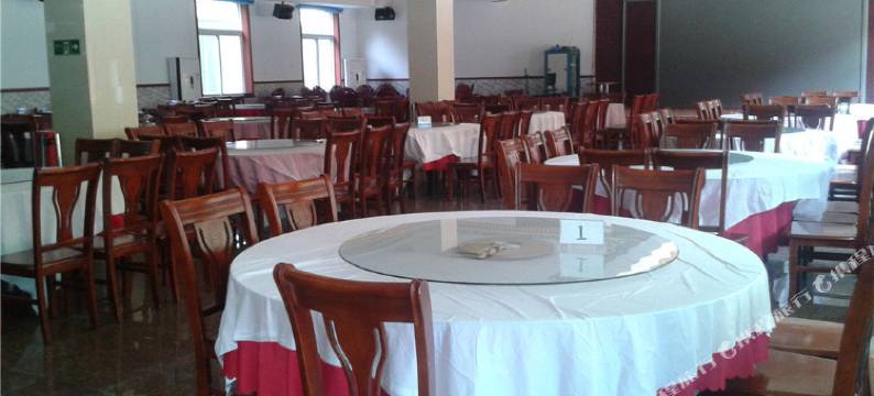 北京石花洞景区颐康山庄图片