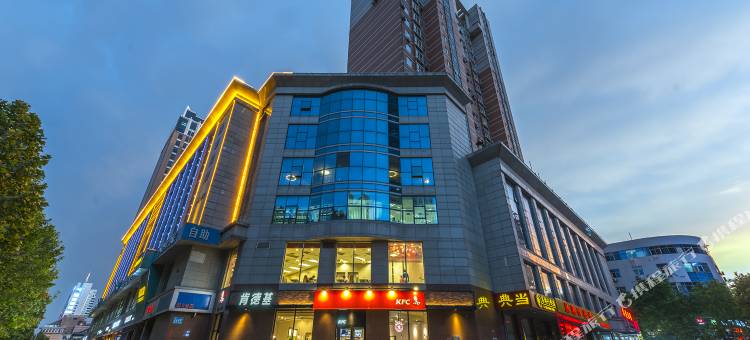喆啡酒店(石家庄万象城金圆大厦机场巴士店)图片