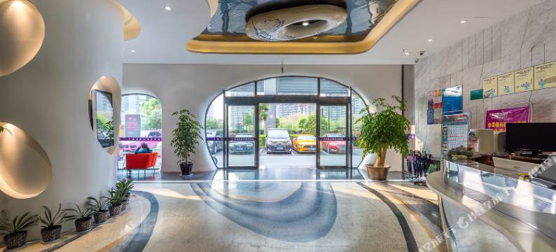 杭州领尚臻品酒店(婺江路地铁站河坊街店)图片