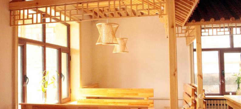 根河美林山悦酒店图片