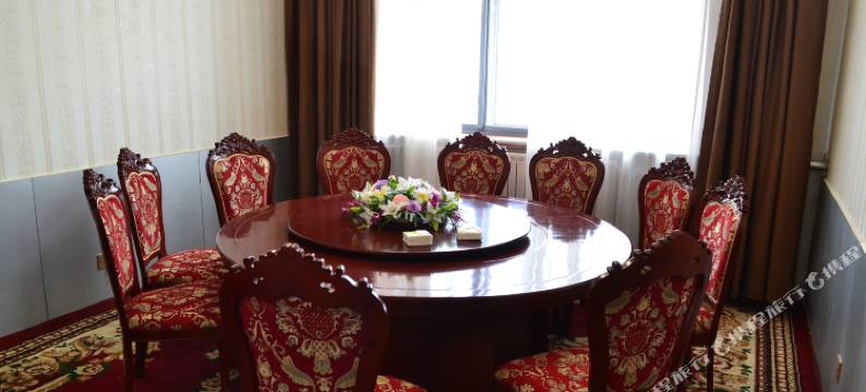 改则盛捷大酒店图片