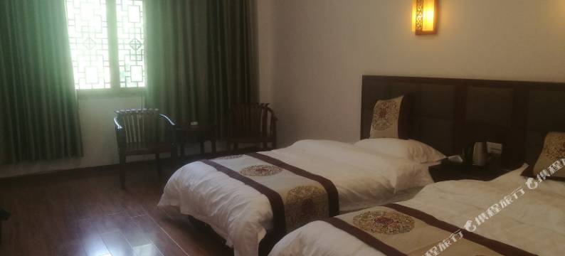 丹巴喀拉则锅庄图片