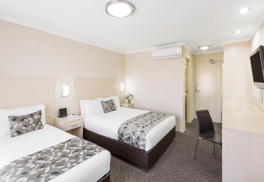 Garden City Hotel, Signature Collection Hotel Overview