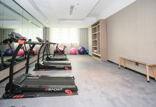 Echarm Hotel (Guilin Zhongshan Middle Road Liangjiang Sihu) Hotel Overview