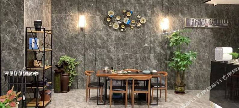 雅诗酒店(中山灯都国际路灯城古镇大信新都汇店)图片