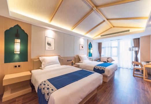 昆明莱欧酒店外景图