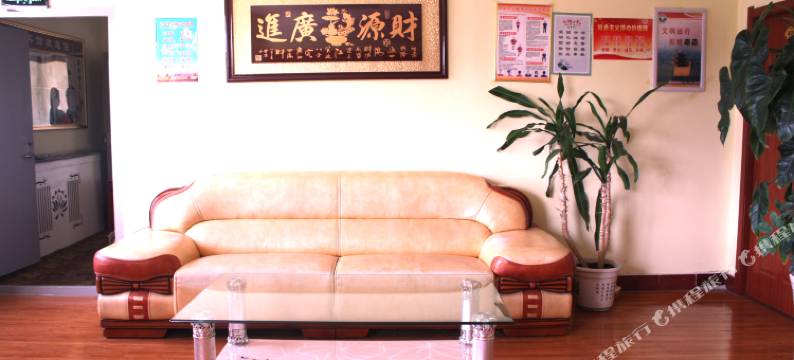 顺为快捷宾馆(嘉峪关大唐美食街店)图片