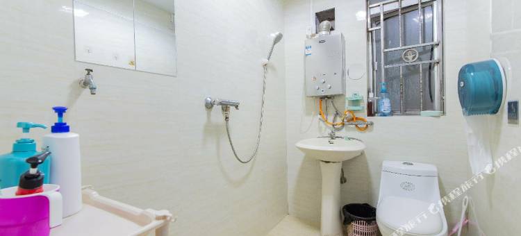深圳拾光民宿(岗厦村店)图片