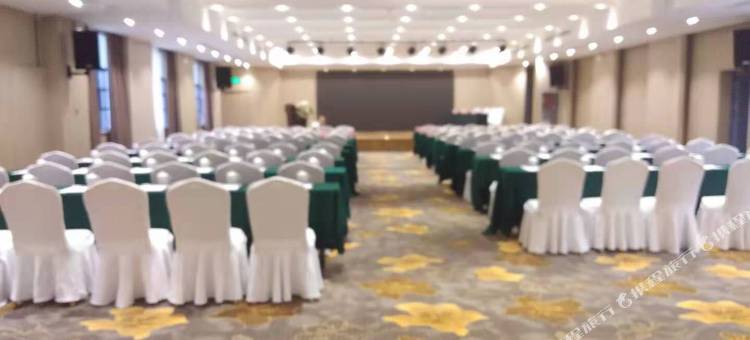 长城花园V·园林式酒店(鄂州大学莲花山店)图片