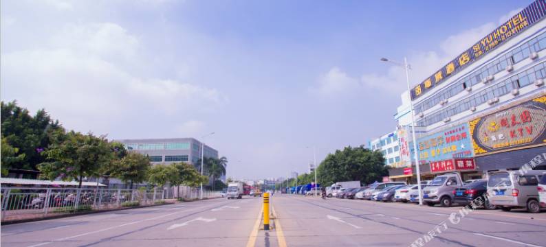 斯域酒店(深圳金凤凰购物广场凤凰商业中心店)图片