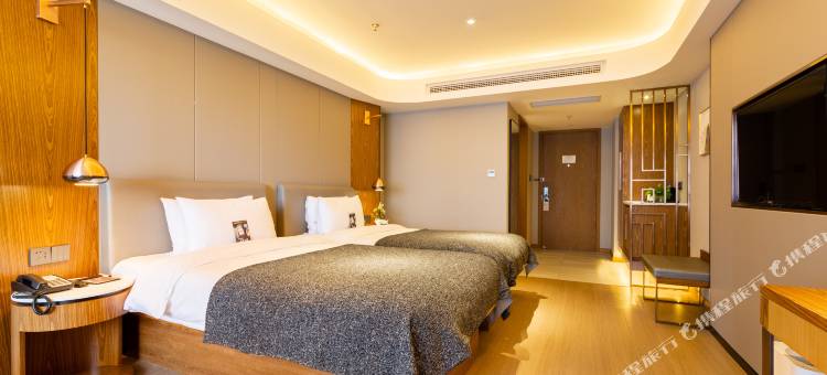 和颐至尚酒店(沈阳奥体中心彩霞街地铁站店)图片