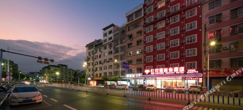 红灯笼商务酒店(南宁大沙田地铁站店)图片