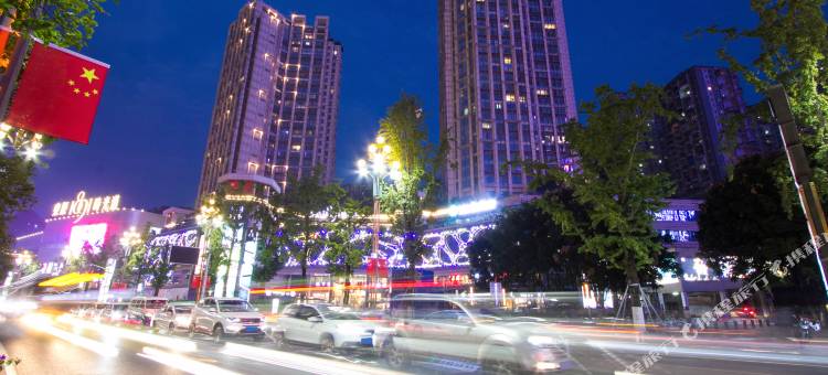 江来·时光江景公寓(重庆南滨路长江索道店)图片