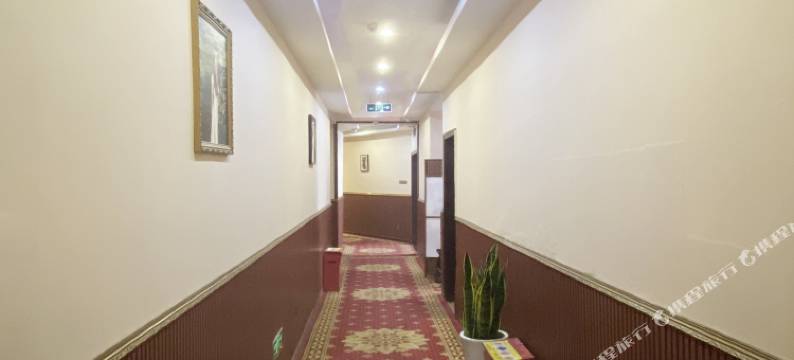 重庆静逸轩酒店(金童路地铁站店)图片