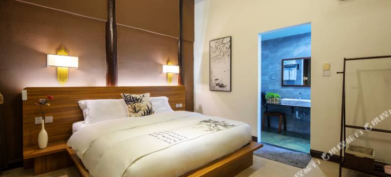 腾冲凭栏客栈图片