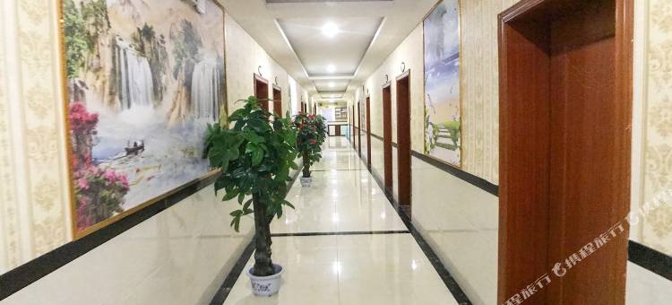 OYO遂宁军转商务宾馆(双发广场店)图片