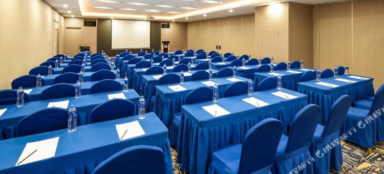 沈阳北站智选假日酒店图片