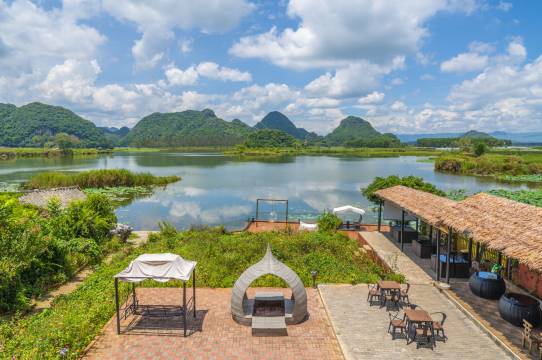普者黑云傍花情宿·湖畔湖景民宿