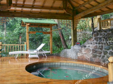 花水湾凤栖林温泉酒店