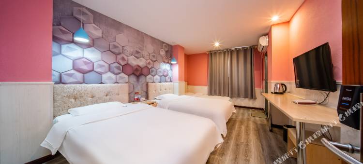 贵阳旧爱酒店(黔灵山公园店)图片