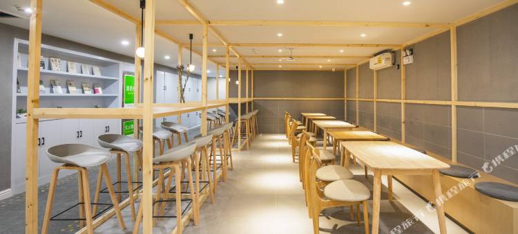 清沐迷潮酒店(南京湖南路玄武湖景区店)图片