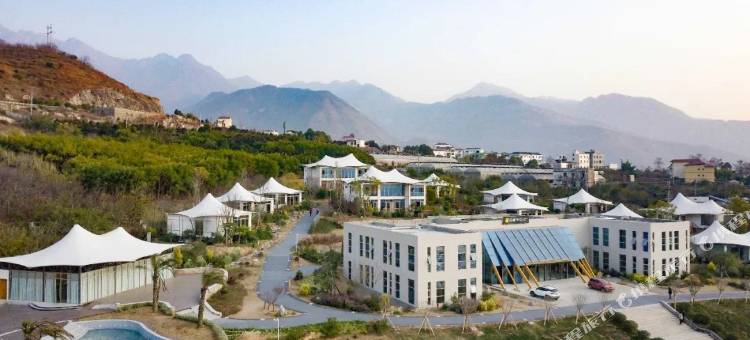 汉源梨乡别院野奢帐篷酒店图片